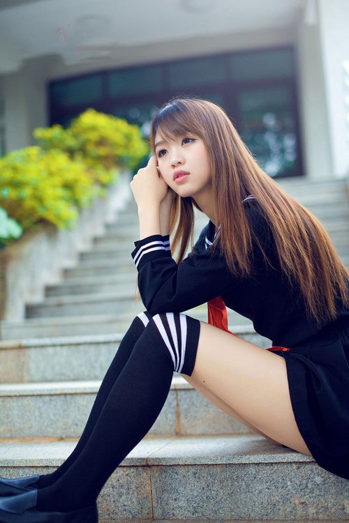 乔·波尔曼的表现稳步提升，帮助袋鼠队在橄榄球锦标赛中领先，乔伯罗橄榄球